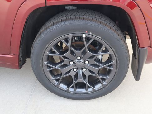 New 2026 Jeep Grand Cherokee Summit w/ Obsidian Package AWD/4WD image 20