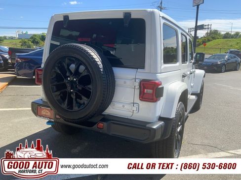 Used 2022 Jeep Wrangler Unlimited Sahara w/ Cold Weather Group AWD/4WD image 5