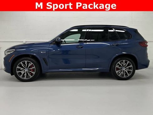 Used 2023 BMW X5 xDrive45e w/ M Sport Package image 3