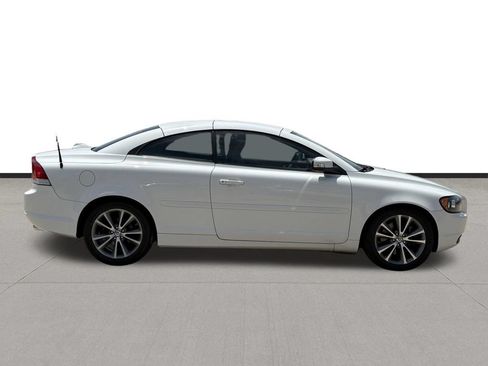 Used 2010 Volvo C70 T5 FWD image 4