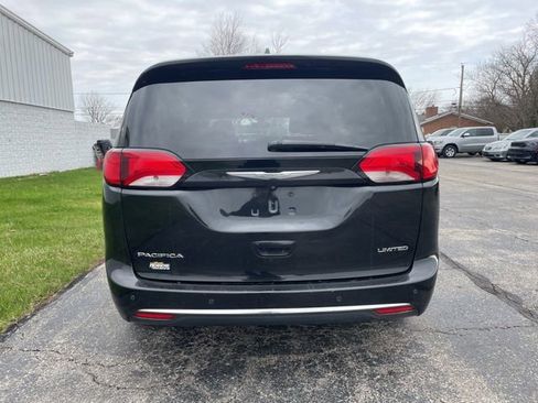 Used 2020 Chrysler Pacifica Limited image 6