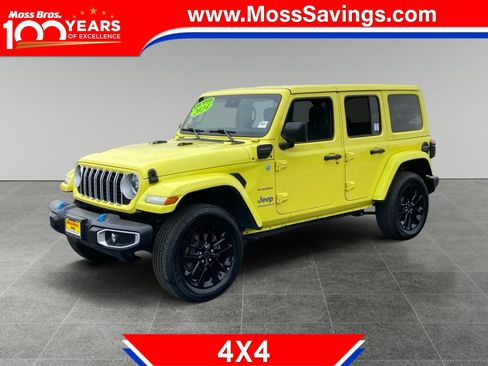 Used 2024 Jeep Wrangler Unlimited Sahara AWD/4WD image 1