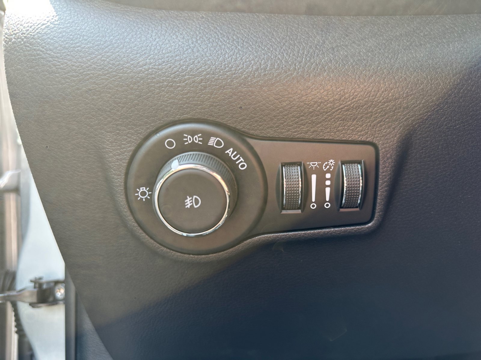 New 2026 Jeep Compass Latitude AWD/4WD image 21