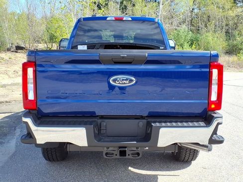 New 2026 Ford F250 XLT w/ FX4 Off-Road Package AWD/4WD image 6