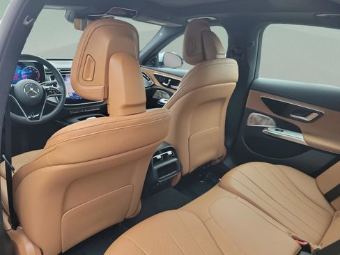 Certified 2025 Mercedes-Benz E 350 4MATIC Sedan image 6
