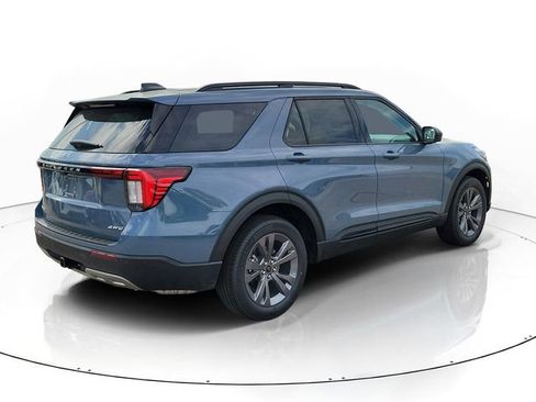 New 2026 Ford Explorer Active AWD/4WD image 3