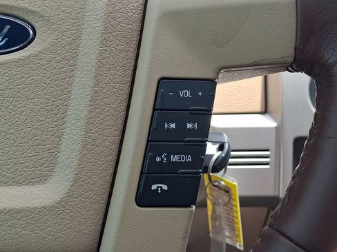 Used 2013 Ford F150 King Ranch w/ King Ranch Luxury Pkg AWD/4WD image 22