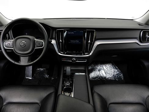 Used 2024 Volvo S60 B5 Core image 19