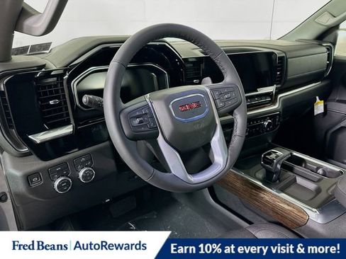 New 2026 GMC Sierra 1500 Elevation image 6