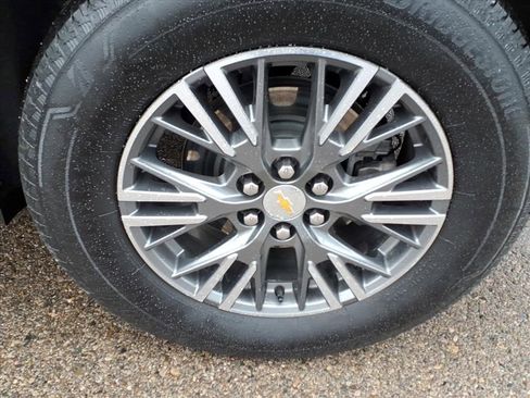 Certified 2024 Chevrolet Traverse LT image 14