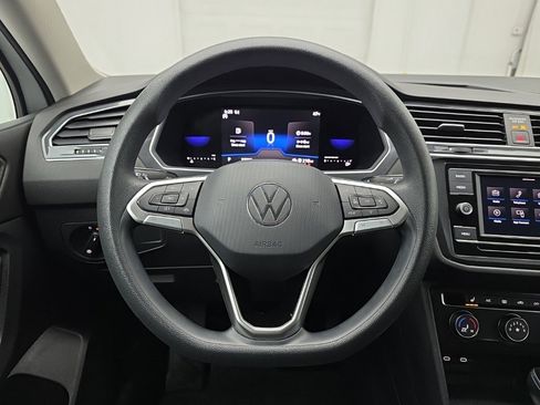 Used 2023 Volkswagen Tiguan S image 21