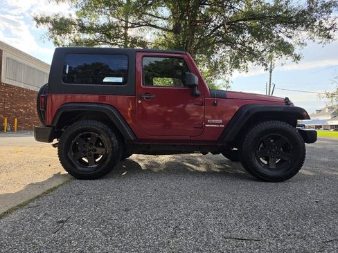 Used 2012 Jeep Wrangler Sport AWD/4WD image 4