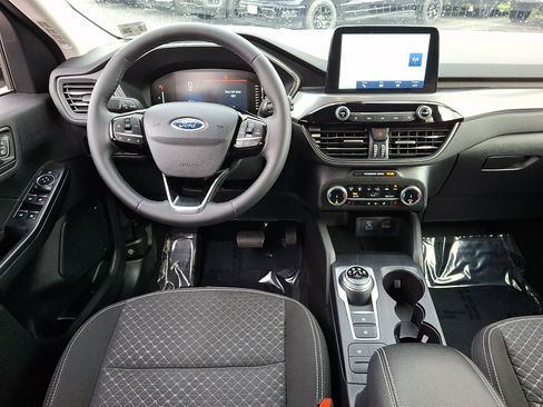 Certified 2023 Ford Escape Active AWD/4WD image 12