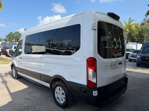 Used 2024 Ford Transit 350 XLT RWD image 5