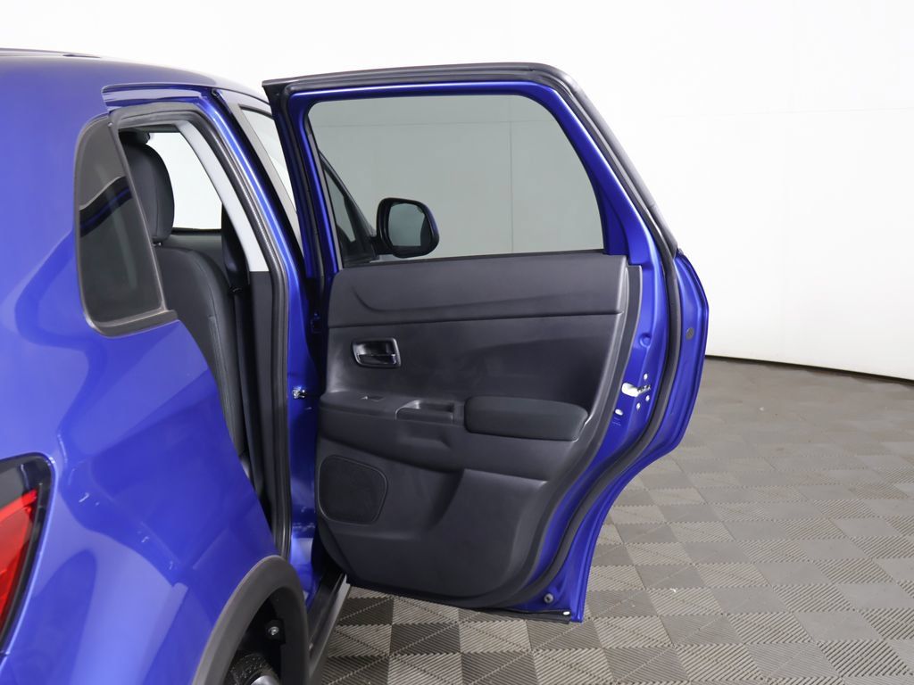 New 2027 Mitsubishi Outlander Sport ES AWD/4WD image 18
