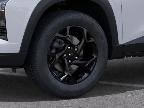 New 2026 Chevrolet Trax LT FWD image 9