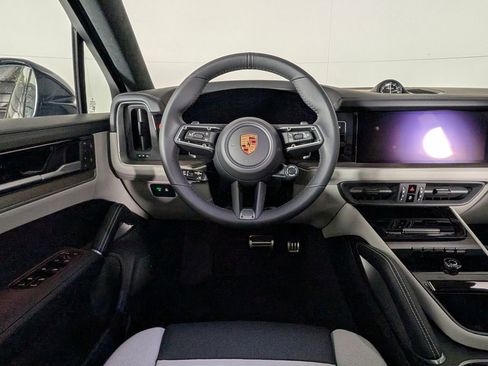 New 2026 Porsche Cayenne GTS image 20