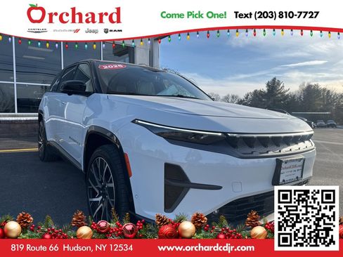 Used 2025 Jeep Wagoneer S Limited image 1