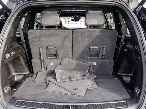 Certified 2024 Jeep Grand Cherokee L Limited w/ Luxury Tech Group II image 31