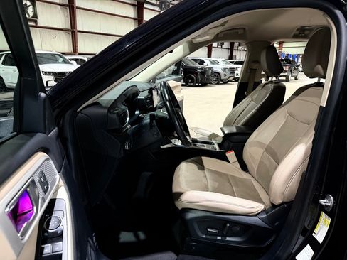 Used 2021 Ford Explorer Limited w/ Equipment Group 301A RWD image 13