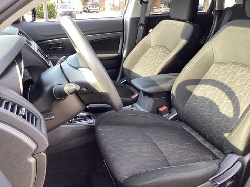 Used 2025 Mitsubishi Outlander Sport ES AWD/4WD image 7