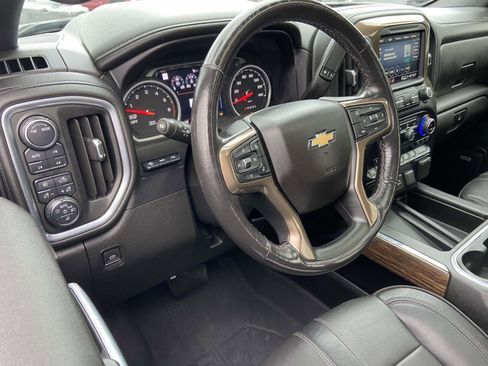 Used 2021 Chevrolet Silverado 1500 High Country w/ Technology Package image 2