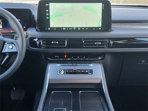 New 2026 Lincoln Aviator AWD image 27