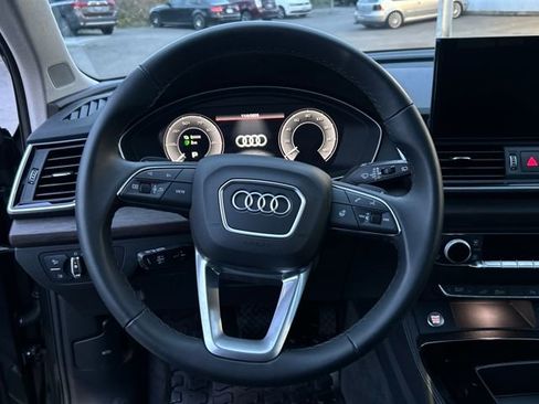 Used 2024 Audi Q5 e Premium Plus w/ Premium Plus Package image 21