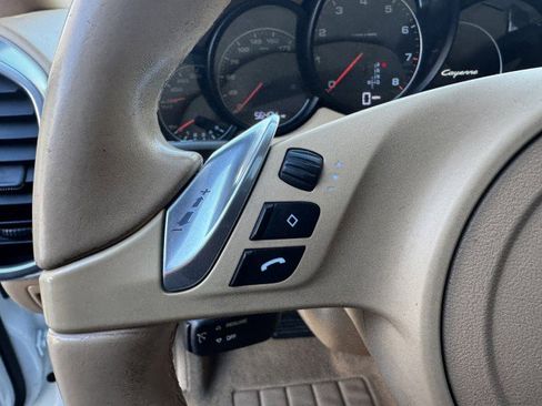 Used 2014 Porsche Cayenne Platinum Edition image 20