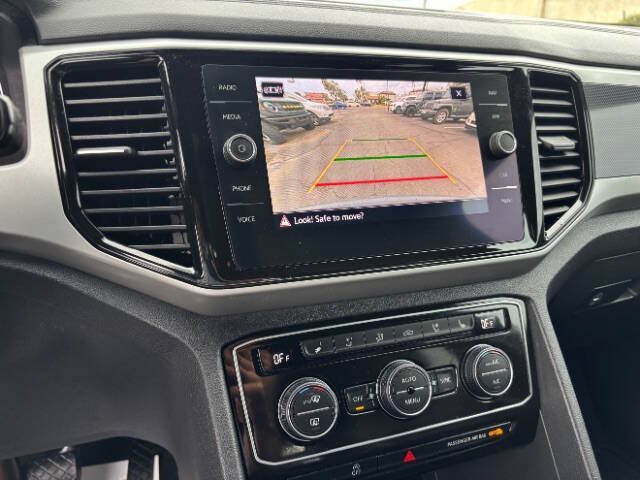 Used 2021 Volkswagen Atlas Cross Sport SEL Premium AWD/4WD image 12
