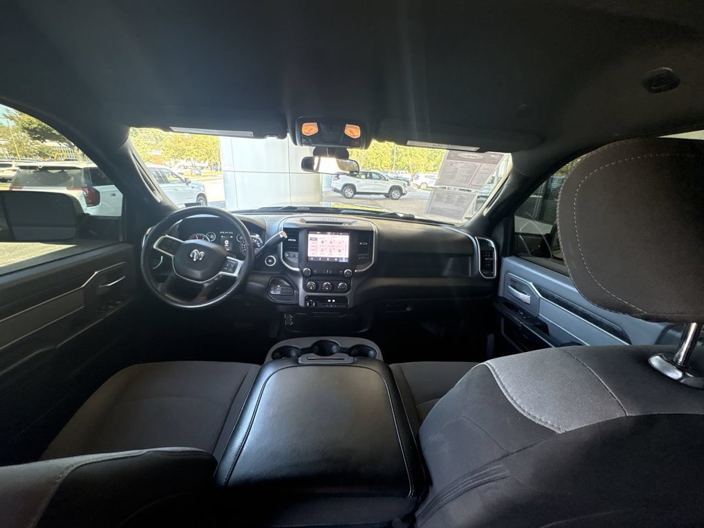Used 2022 RAM 3500 Big Horn AWD/4WD image 19