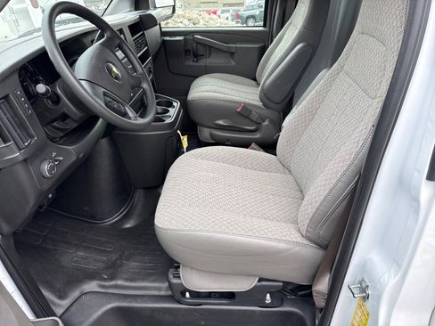 New 2025 Chevrolet Express 3500 w/ Power Convenience Package RWD image 10