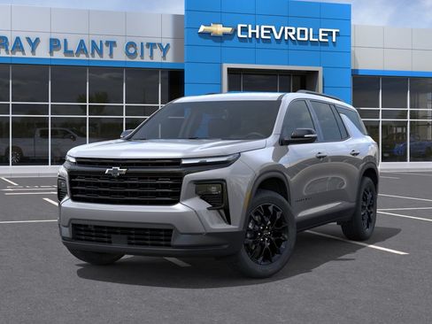 New 2026 Chevrolet Traverse LT w/ Midnight/Sport Edition FWD image 6