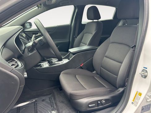 Used 2024 Chevrolet Malibu LT FWD image 15