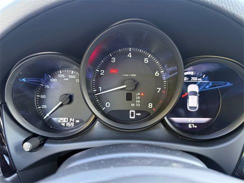 Used 2023 Porsche Macan image 16