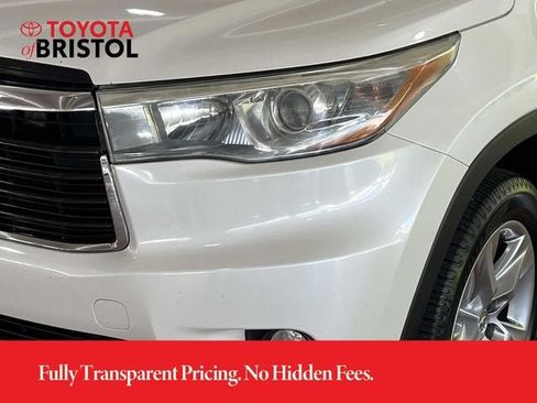 Used 2015 Toyota Highlander Limited Platinum AWD/4WD image 10