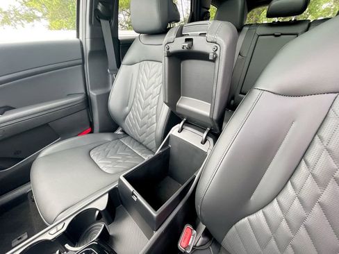 Used 2023 Kia Sportage X-Line w/ X-Line Premium Package image 41