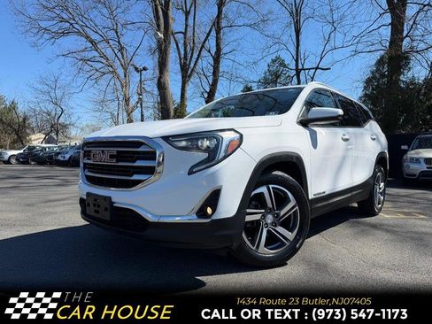 Used 2019 GMC Terrain SLT image 2
