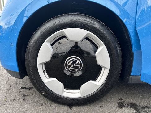 New 2025 Volkswagen ID. Buzz Pro S Plus image 22