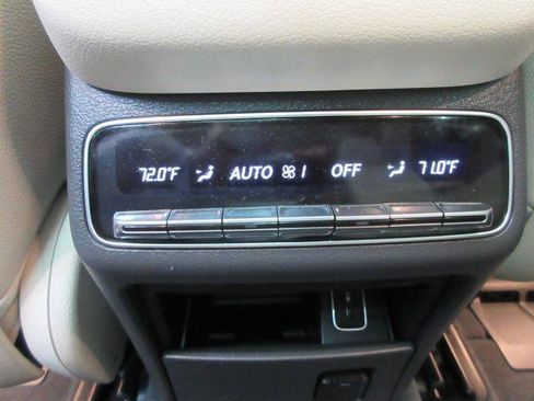 Used 2020 Mercedes-Benz GLE 350 4MATIC w/ 3rd Row Seat Package image 37