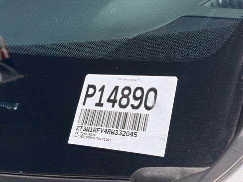 Used 2024 Toyota RAV4 XLE FWD image 29