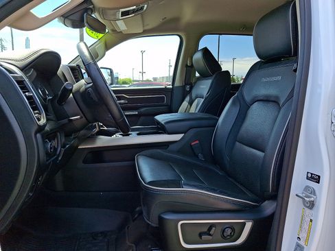 Used 2021 RAM 1500 Laramie AWD/4WD image 14