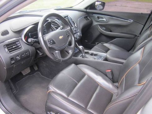 Used 2019 Chevrolet Impala Premier FWD image 10