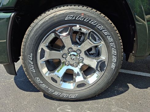 New 2026 RAM 1500 Big Horn AWD/4WD image 5