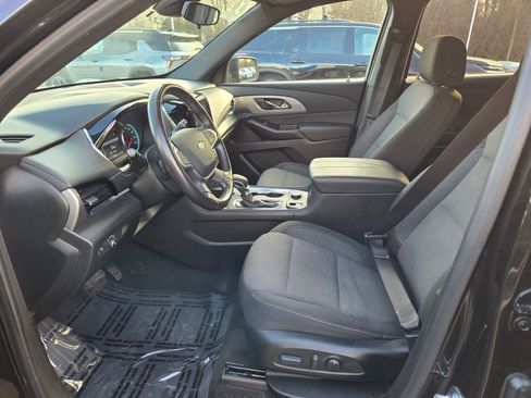 Used 2022 Chevrolet Traverse LT w/ LPO, Floor Liner Package image 22
