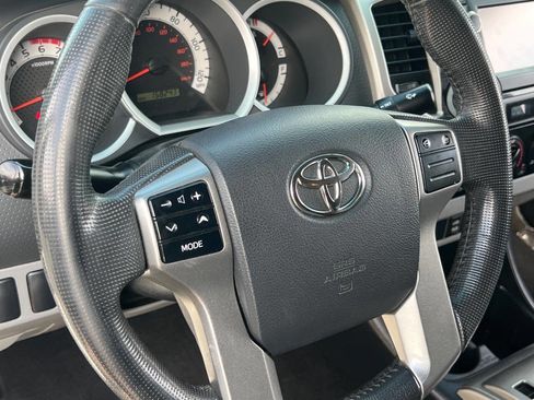 Used 2013 Toyota Tacoma PreRunner w/ TRD Sport Pkg image 22