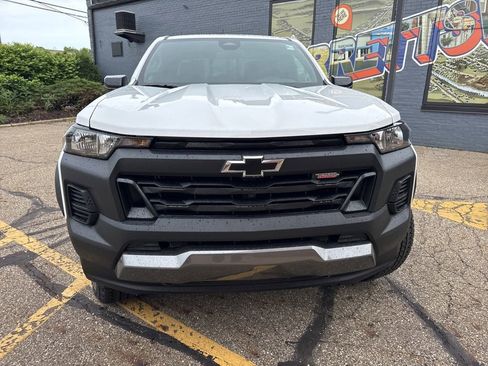 New 2026 Chevrolet Colorado Trail Boss AWD/4WD image 2