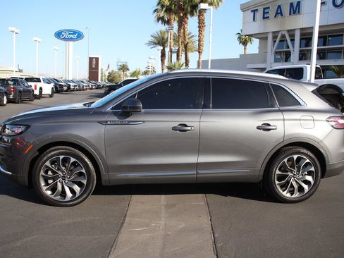 Used 2023 Lincoln Nautilus Reserve w/ Luxury Package AWD/4WD image 3