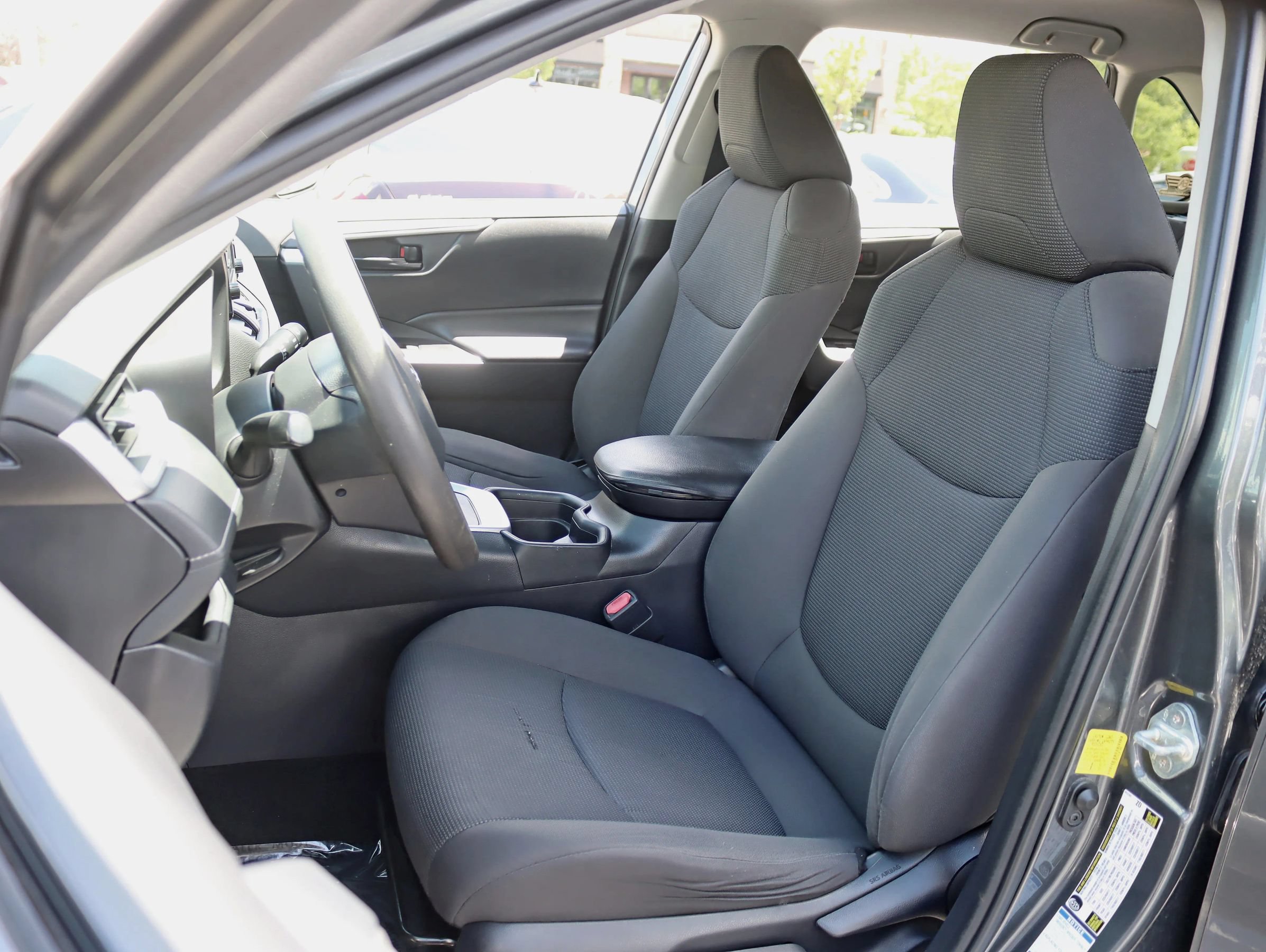 Used 2019 Toyota RAV4 LE w/ All Weather Liner Package AWD/4WD image 25