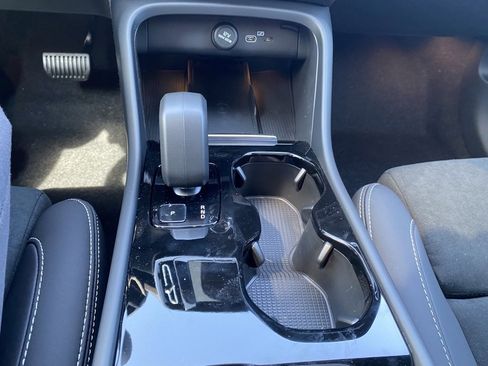 New 2023 Volvo C40 P8 Recharge Plus w/ Climate Package image 26